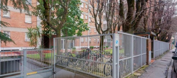 2 bedrooms Apartment in Bologna, Italy No. 20704 21