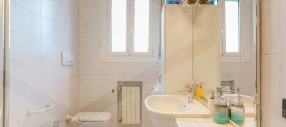 2 bedrooms Apartment in Bologna, Italy No. 20704 8