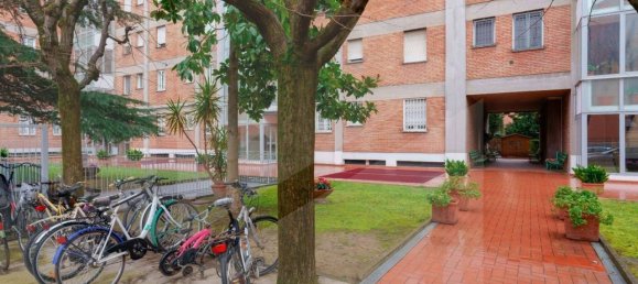 2 bedrooms Apartment in Bologna, Italy No. 20704 24