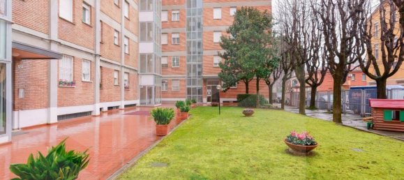 2 bedrooms Apartment in Bologna, Italy No. 20704 25