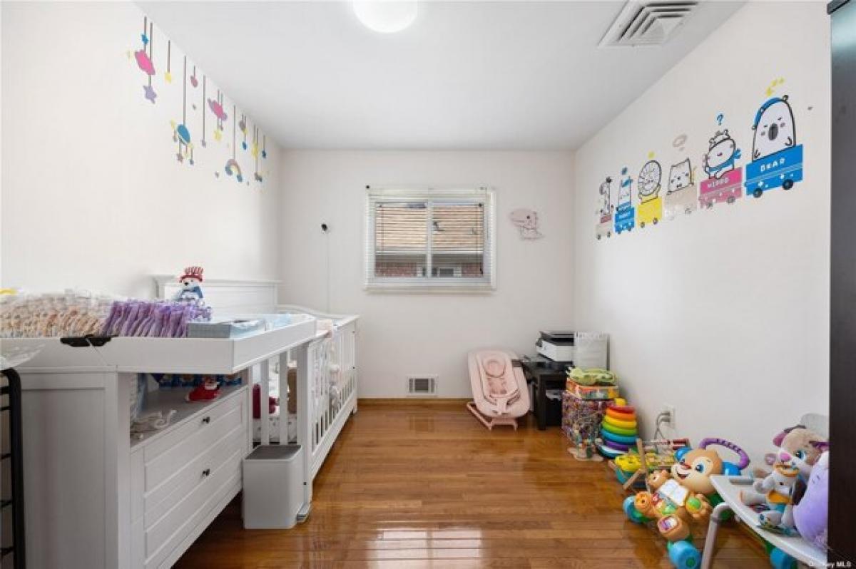 Дом с 5 спальнями в Bayside, США № 442176