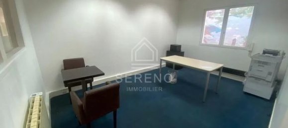 Gewerbliche Immobilie in Montreuil, France 557m², Nr. 354709 8