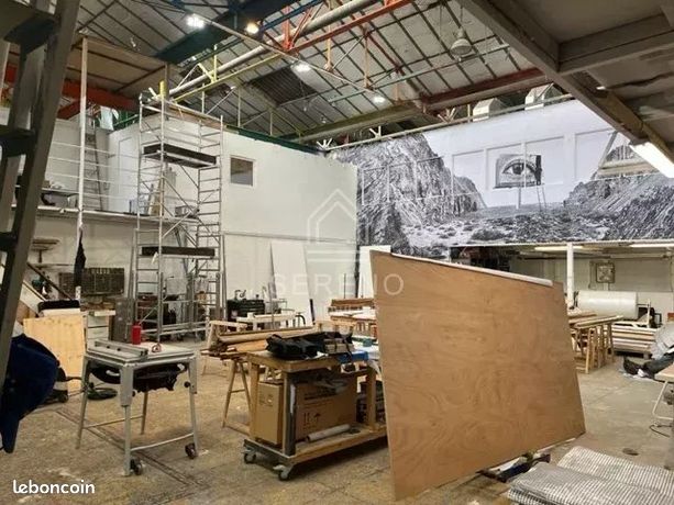 Gewerbliche Immobilie in Montreuil, France 557m², Nr. 354709
