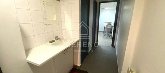 Gewerbliche Immobilie in Montreuil, France 557m², Nr. 354709 6