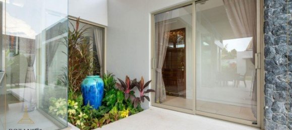 4 bedrooms Villa in Phuket, Thailand No. 12664 3