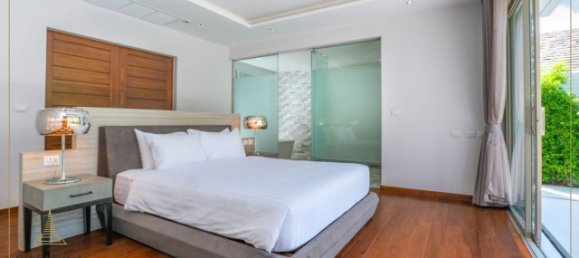 4 bedrooms Villa in Phuket, Thailand No. 12664 8