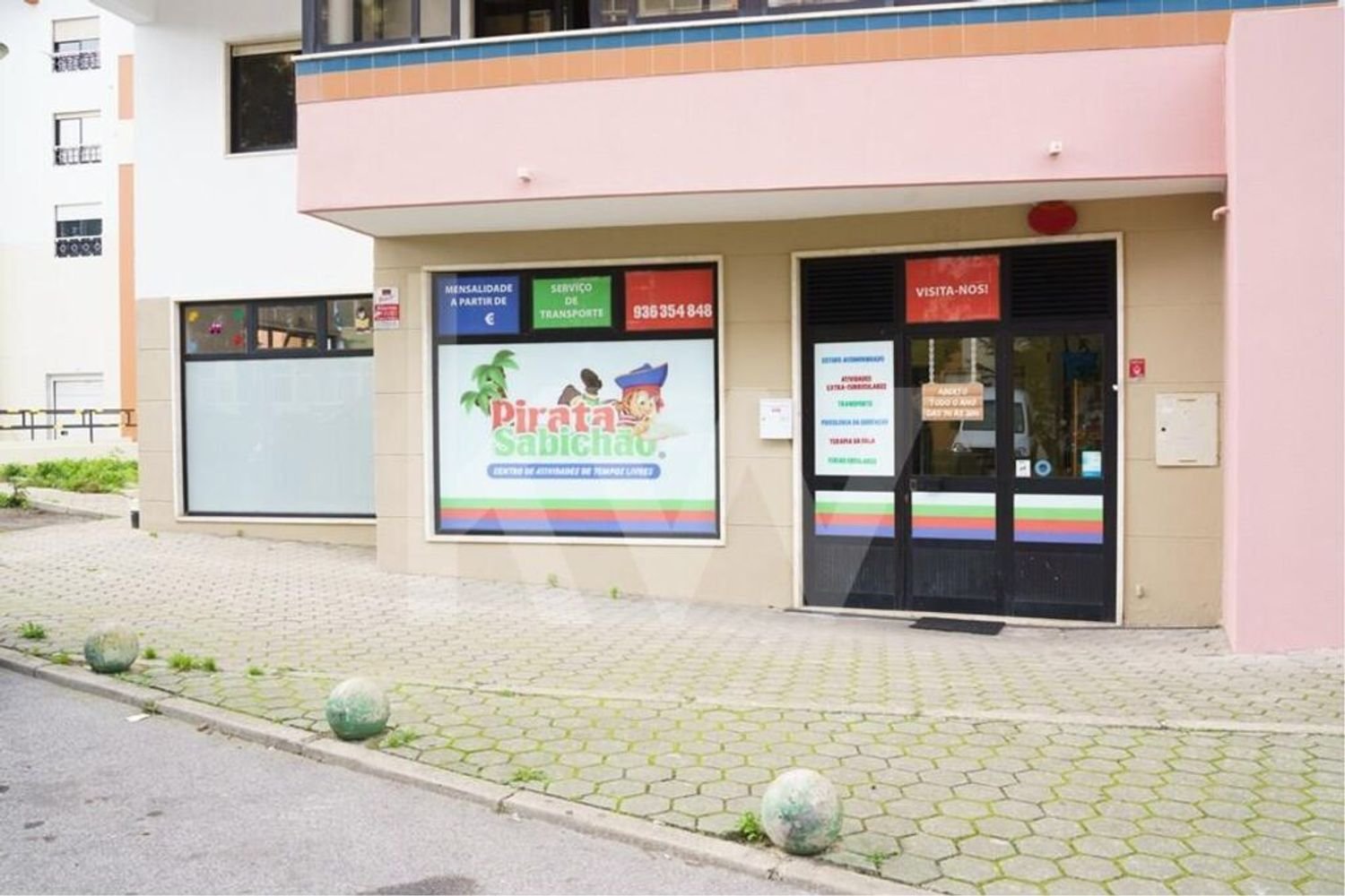 217m² Commercial property in Sintra, Portugal No. 91375