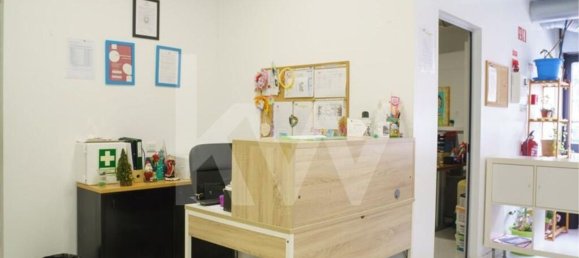 217m² Commercial property in Sintra, Portugal No. 91375 2