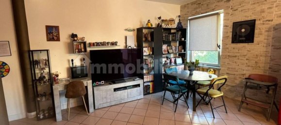 Квартира с 2 спальнями в Сереньо, Италия № 340481 5