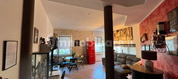 Квартира с 2 спальнями в Сереньо, Италия № 340481 3