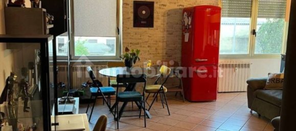 Квартира с 2 спальнями в Сереньо, Италия № 340481 4