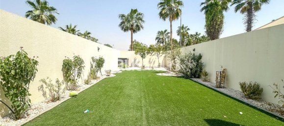 Moradia em banda T4 em DAMAC Hills (Akoya by DAMAC), UAE N.º 99811 6