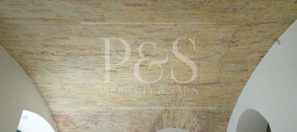 105m² Commercial property in Cagliari, Italy No. 83619 4