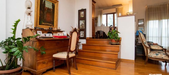 6-Zimmer Penthouse in Pistoia, Italy, Nr. 286638 10