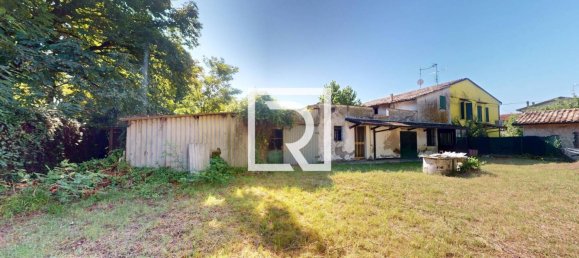 2 Schlafzimmer Villa in Forlì, Italy, Nr. 265476 3