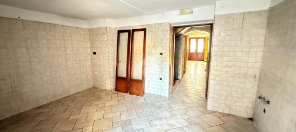 3-salle Appartement à Acerra, Italy No. 286728 11