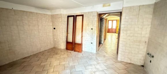3-salle Appartement à Acerra, Italy No. 286728 12