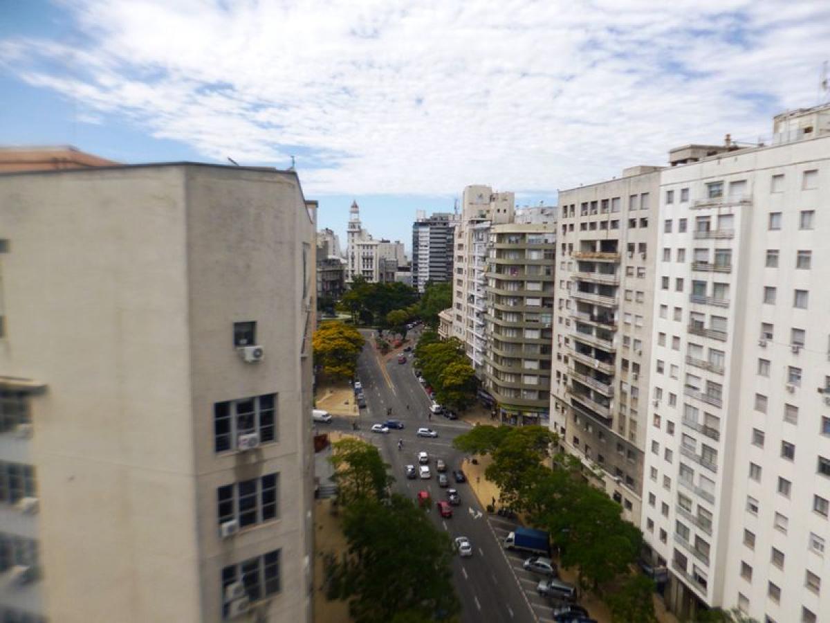 Квартира с 4 спальнями в Монтевидео, Уругвай № 615