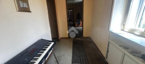 3 rooms House in Montesarchio, Italy No. 133464 10