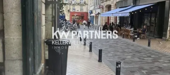 Gewerbliche Immobilie in Bordeaux, France 79m², Nr. 352757 10