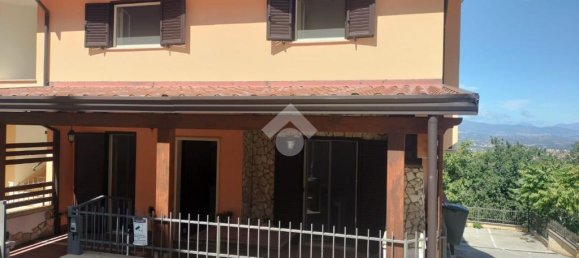 3 bedrooms Apartment in Zumpano, Italy No. 358675 7
