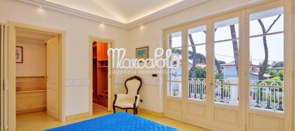 6 bedrooms Villa in Forte dei Marmi, Italy No. 190537 11