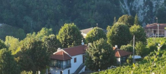 3 bedrooms House in Santo Stefano Belbo, Italy No. 279728 2