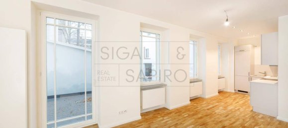 2غرفة منزل ذو طابقين في Steglitz, Germany رقم 99860 3