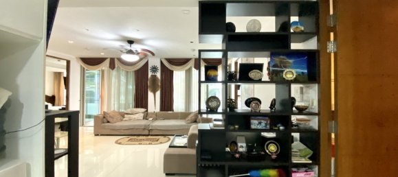 4 bedrooms Apartment in Pattaya, Thailand No. 20107 21