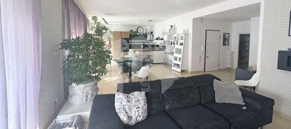 4 Schlafzimmer Wohnung in Termoli, Italy, Nr. 333409 3