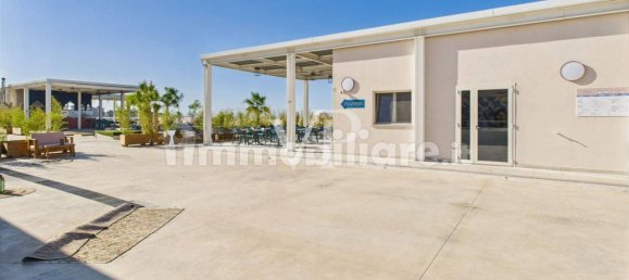 Gewerbliche Immobilie in Trani, Italy 6859m², Nr. 339907 27
