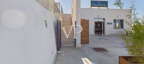 Gewerbliche Immobilie in Trani, Italy 6859m², Nr. 339907 8