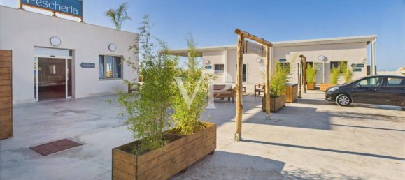 Gewerbliche Immobilie in Trani, Italy 6859m², Nr. 339907 9