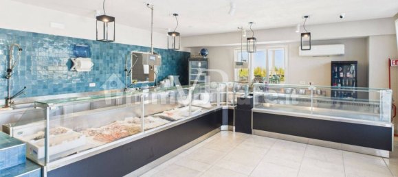 Gewerbliche Immobilie in Trani, Italy 6859m², Nr. 339907 14