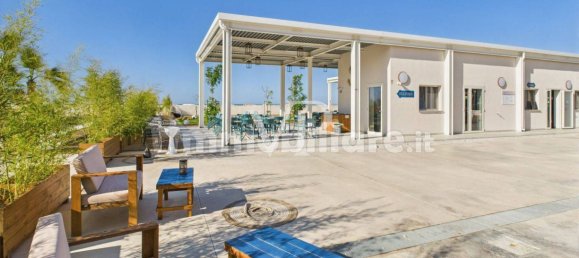 Gewerbliche Immobilie in Trani, Italy 6859m², Nr. 339907 5