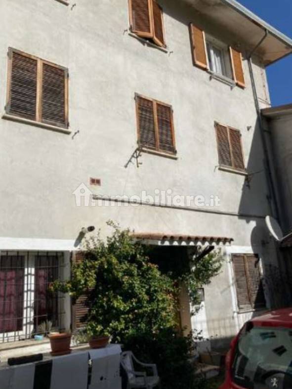 5 bedrooms Apartment in Nocera Umbra, Italy No. 270908