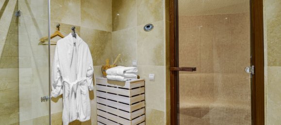 5 chambres Villa à El Madronal, Spain No. 22957 43