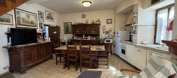 3 bedrooms Apartment in Alviano, Italy No. 283759 3