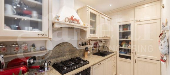 3 rooms Apartment in Monza, Italy No. 32914 3