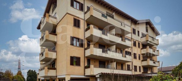 3 rooms Apartment in Monza, Italy No. 32914 23