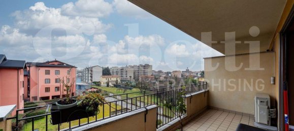 3 rooms Apartment in Monza, Italy No. 32914 19