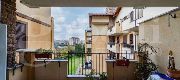 3 rooms Apartment in Monza, Italy No. 32914 2