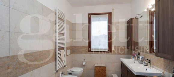 3 rooms Apartment in Monza, Italy No. 32914 10