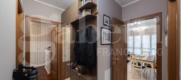 3 rooms Apartment in Monza, Italy No. 32914 16