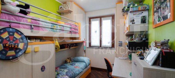 3 rooms Apartment in Monza, Italy No. 32914 8