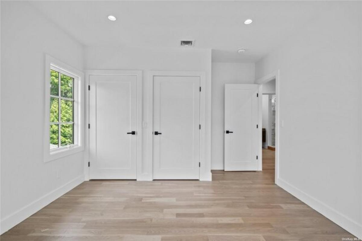 8 bedrooms House in Woodmere, USA No. 390761