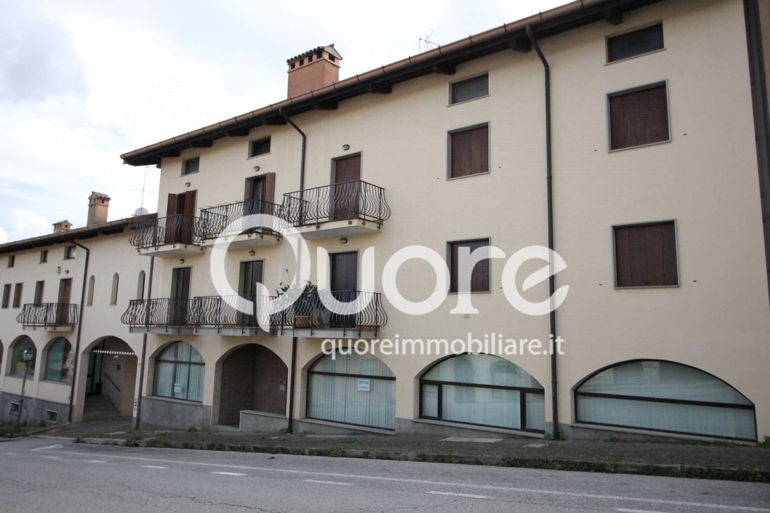 4 bedrooms Apartment in Udine, Italy No. 326371