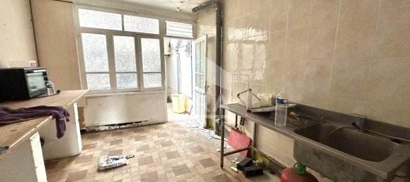 Edificio de 3 dormitorios en Calais, France No. 62231 3