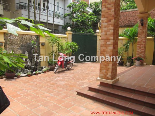 4 bedrooms Villa in Tay Ho, Vietnam No. 7179