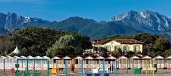 5 bedrooms Villa in Forte dei Marmi, Italy No. 323349 19